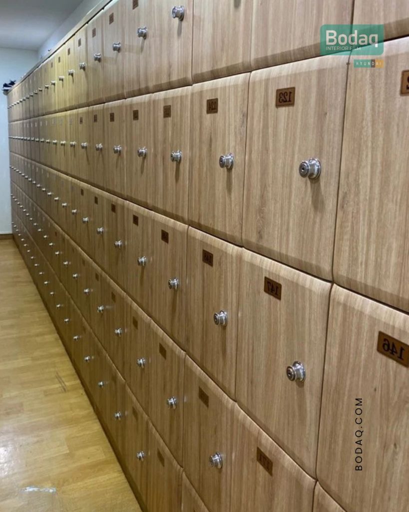 W949. Lockers