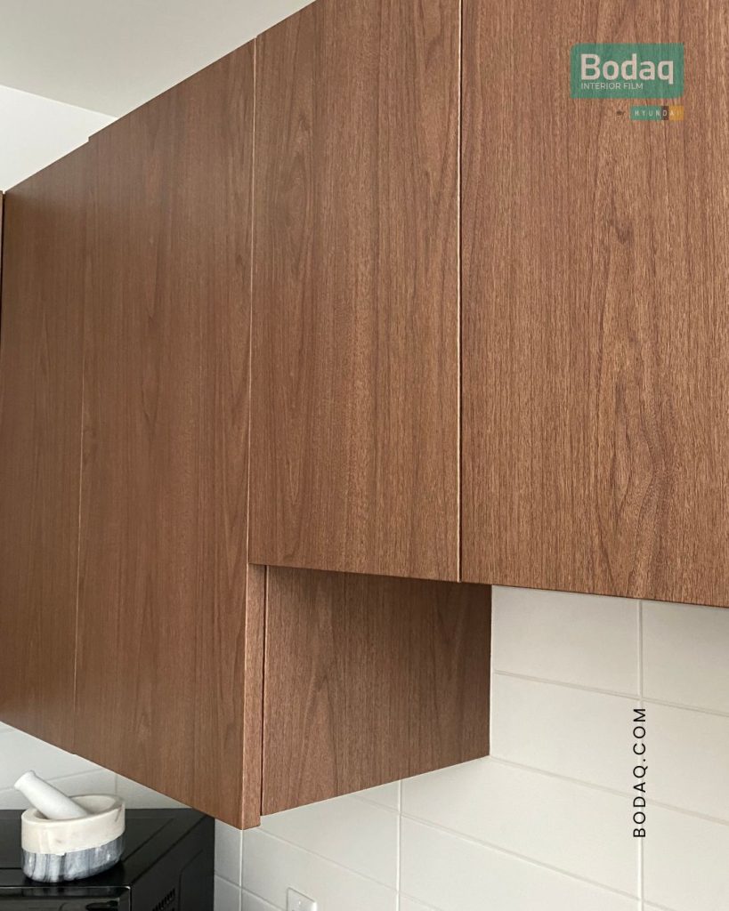 ZX158. Kitchen Cabinets Close-up