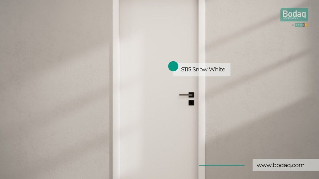 S115 Snow White: Door