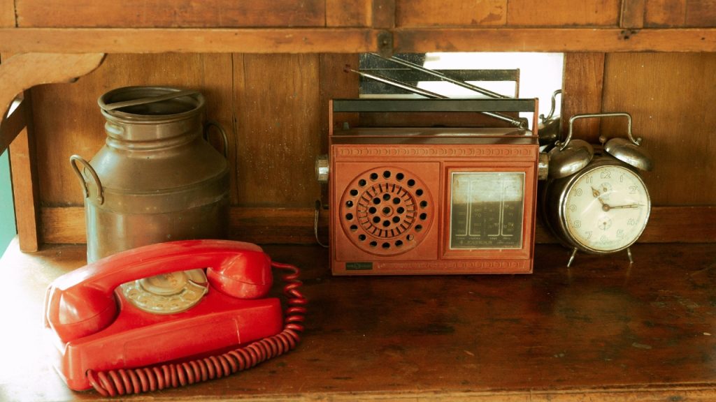 Sign 2: Outdated decor